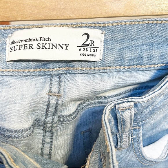 Abercrombie super stretchy skinny jeans- size 2 regular - Picture 4 of 4